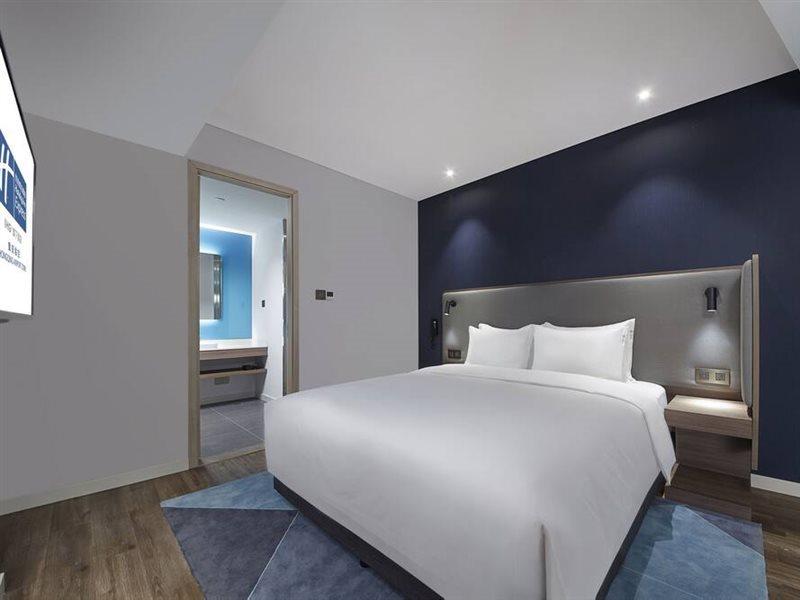 Holiday Inn Express Chongqing Airport Zone By Ihg Esterno foto