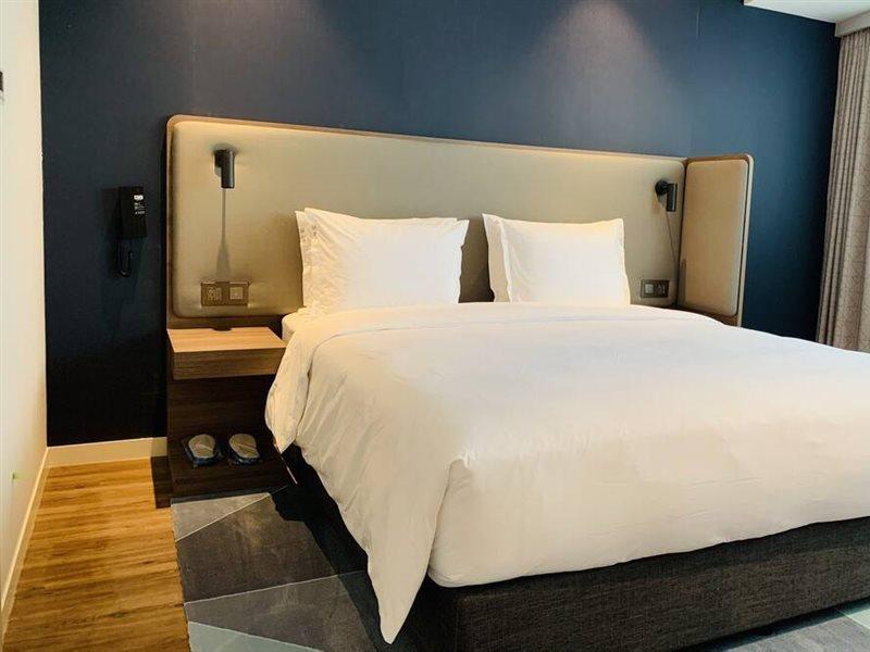 Holiday Inn Express Chongqing Airport Zone By Ihg Esterno foto
